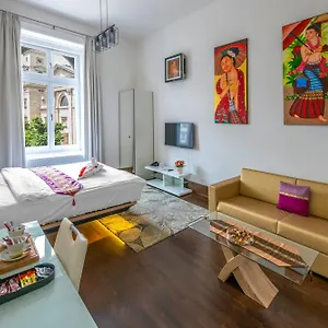 *** Отель Andrassy Thai Венгрия